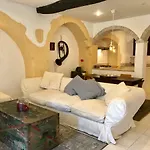 The Heart Of Cagliari, Cozy 2 Bedroom Apartment